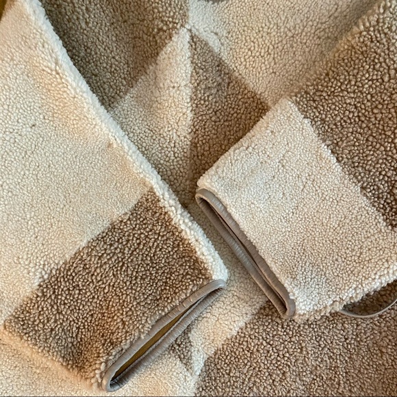 Milena Silvano Shearling Cropped Coat, Honey Combo - Picture 12 of 16